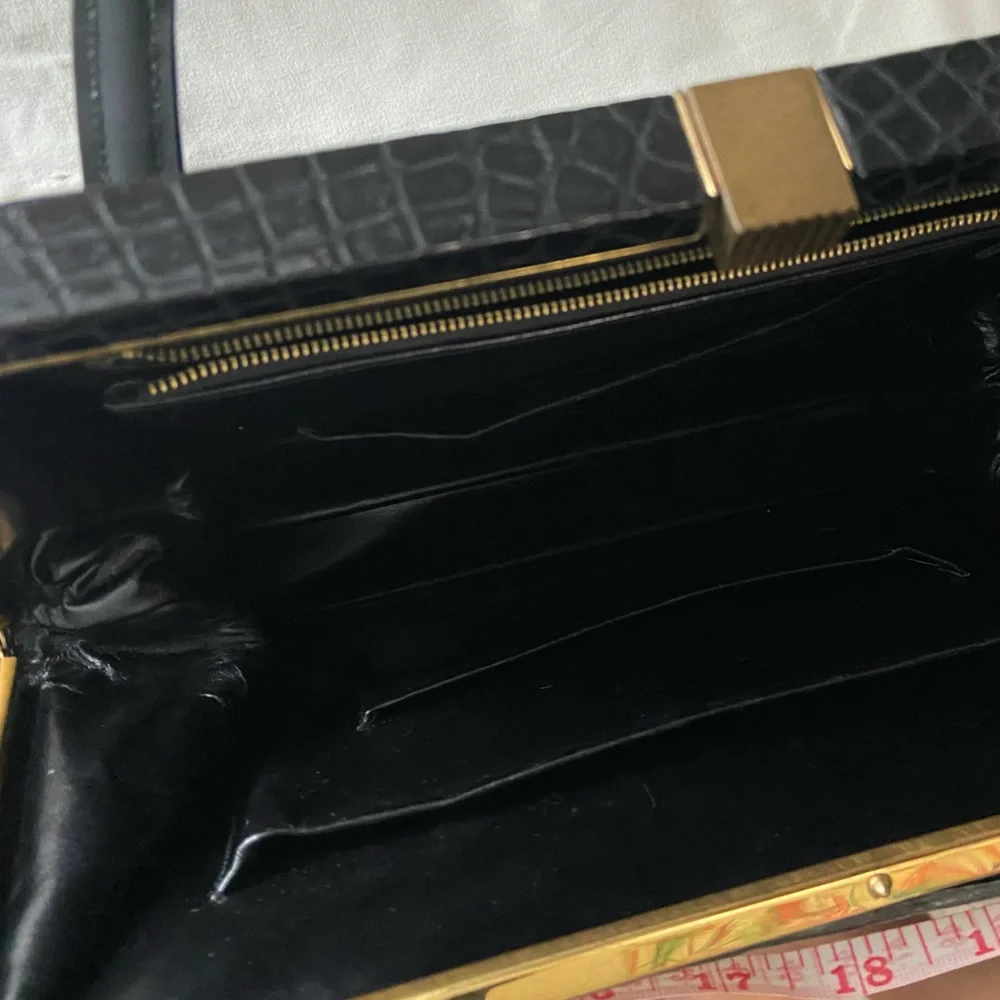 Vintage Deauville Black Crocodile Skin Leather Handbag With Two Handles - Picture 15 of 16